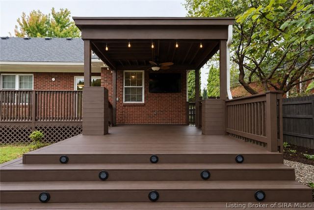 131 Meadow Drive, Sellersburg, IN 47172