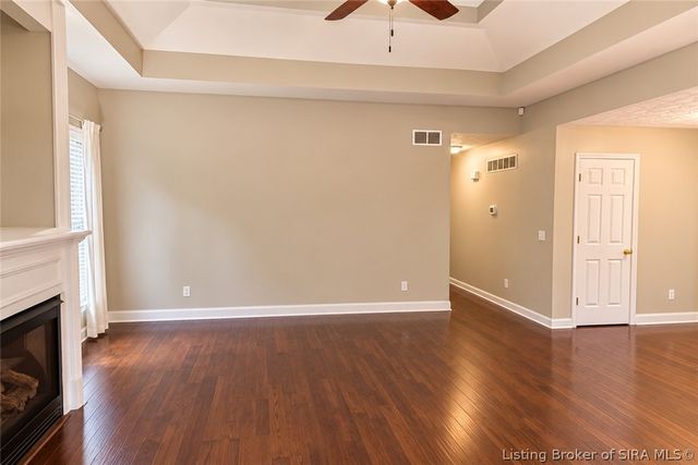 131 Meadow Drive, Sellersburg, IN 47172