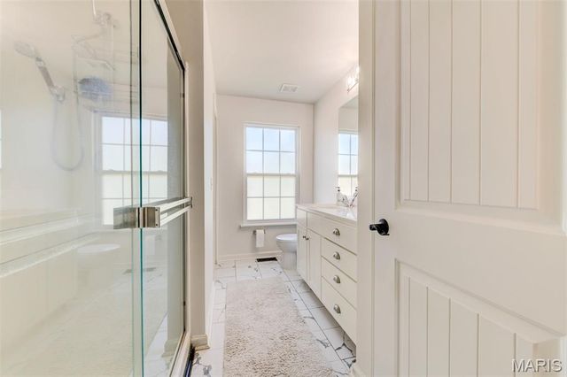1548 St. Charles Dr, Hillsboro, MO 63050