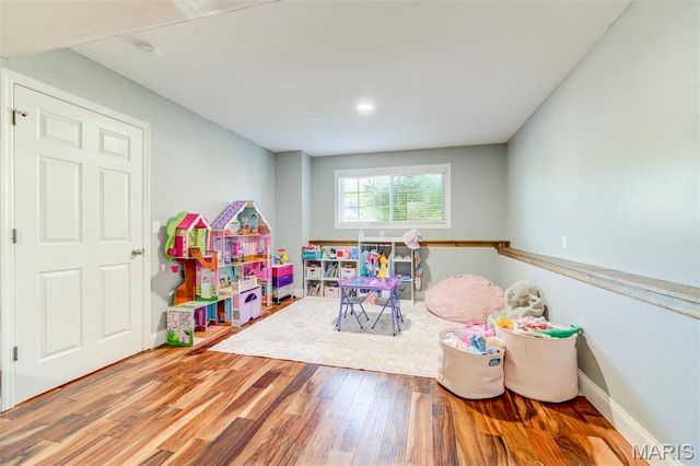 1548 St. Charles Dr, Hillsboro, MO 63050