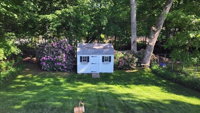 72 Crane St, Dedham, MA 02026