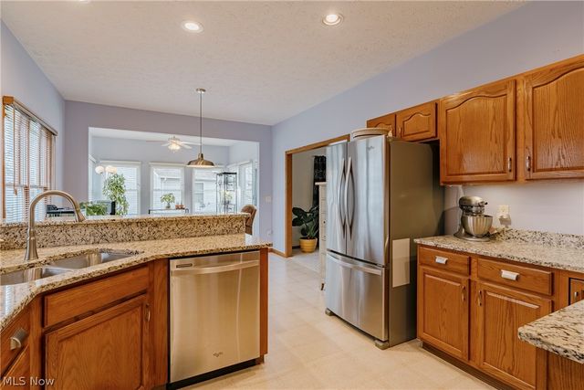 133 Gleneagle Drive, Elyria, OH 44035