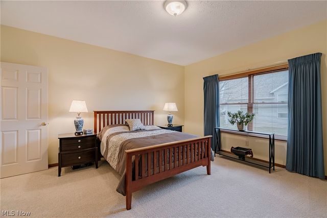 133 Gleneagle Drive, Elyria, OH 44035