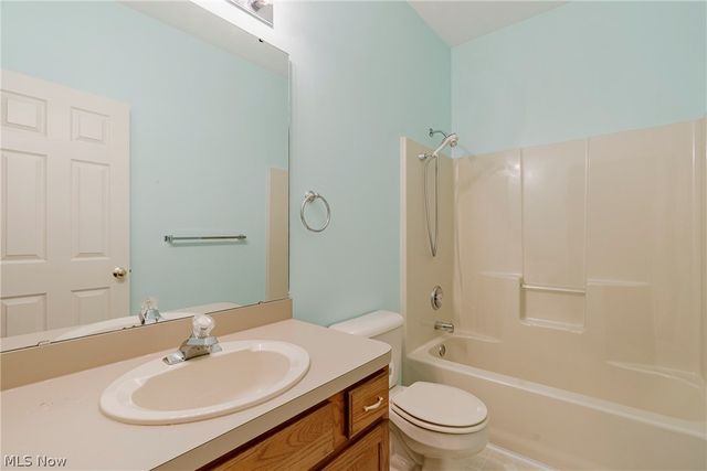 133 Gleneagle Drive, Elyria, OH 44035