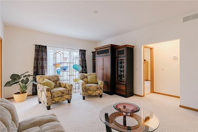 133 Gleneagle Drive, Elyria, OH 44035