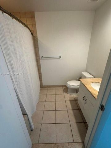 801 Brickell Key Boulevard 2502, Miami, FL 33131