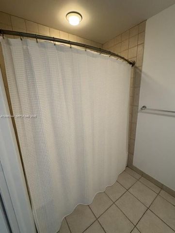 801 Brickell Key Boulevard 2502, Miami, FL 33131