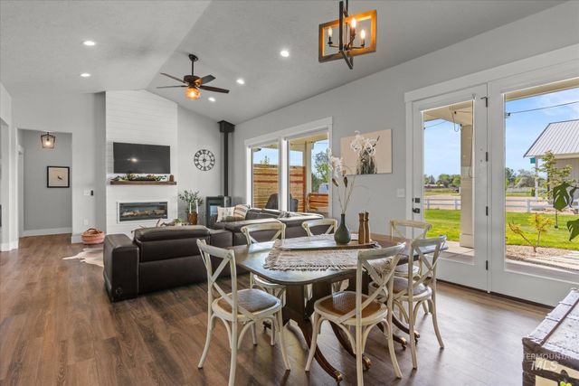 17220 Colbey Lane, Wilder, ID 83676