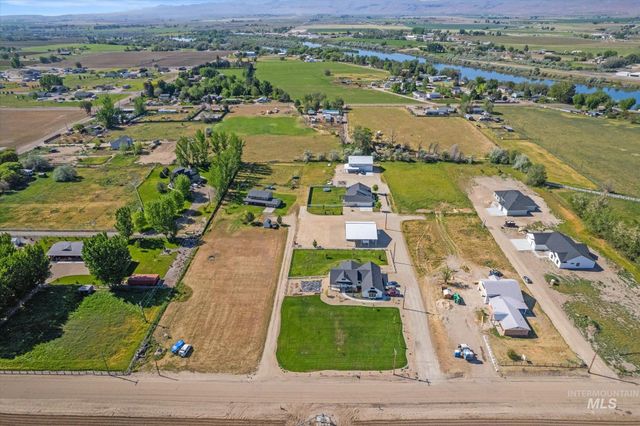 17220 Colbey Lane, Wilder, ID 83676