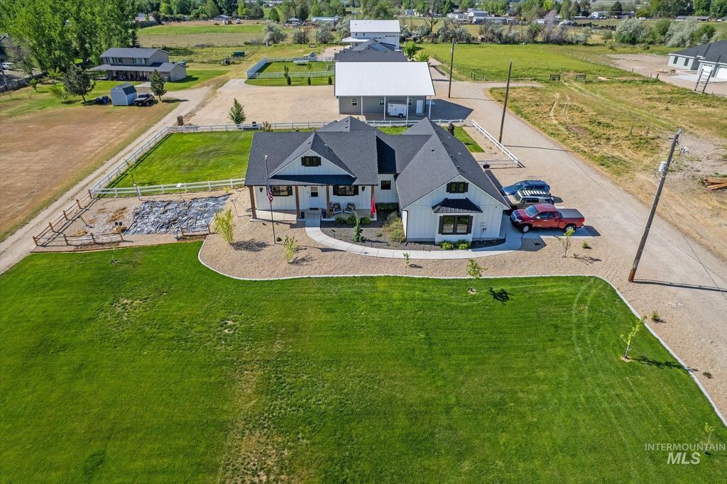 17220 Colbey Lane, Wilder, ID 83676