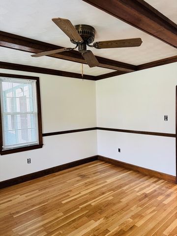10 Parker Dr, Freetown, MA 02717