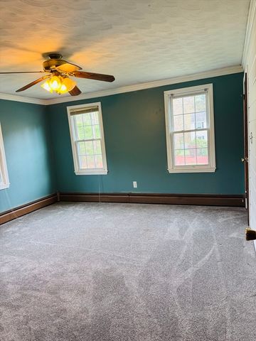 10 Parker Dr, Freetown, MA 02717