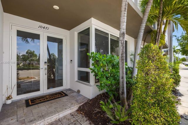 10471 NW 66th St, Doral, FL 33178