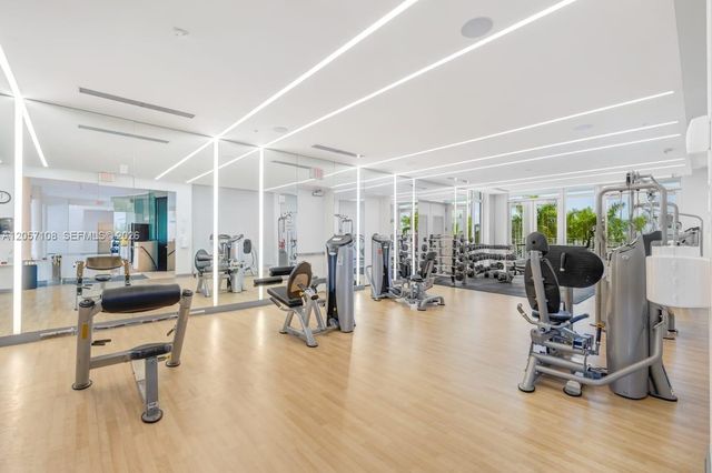 10471 NW 66th St, Doral, FL 33178