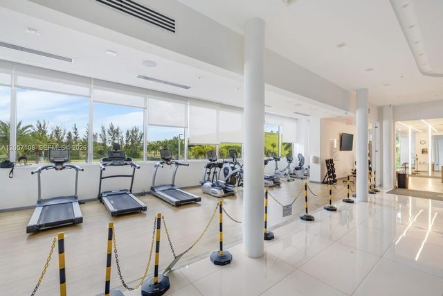 10471 NW 66th St, Doral, FL 33178