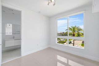 10471 NW 66th St, Doral, FL 33178