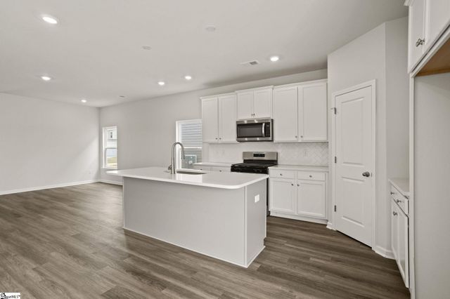 106 Wilson School Street, Simpsonville, SC 29681