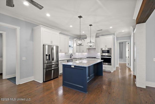 100 Camden Lake Drive, Madison, MS 39110