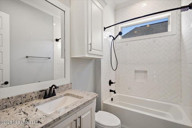 100 Camden Lake Drive, Madison, MS 39110