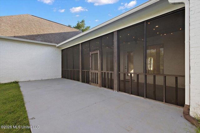 100 Camden Lake Drive, Madison, MS 39110