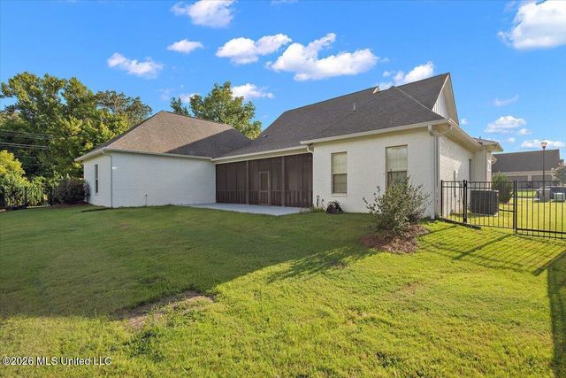 100 Camden Lake Drive, Madison, MS 39110
