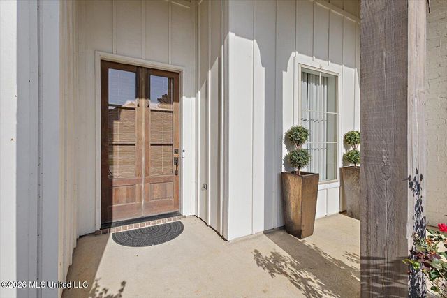 100 Camden Lake Drive, Madison, MS 39110