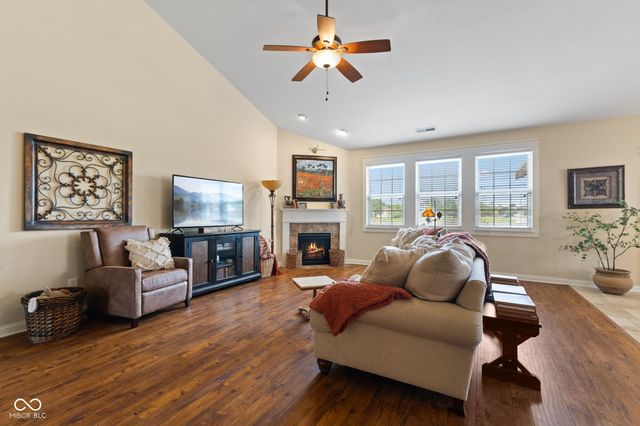 2494 Burgundy Way, Plainfield, IN 46168