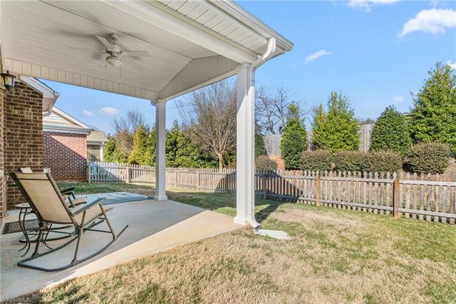 1408 Farm Ridge Road, Kernersville, NC 27284