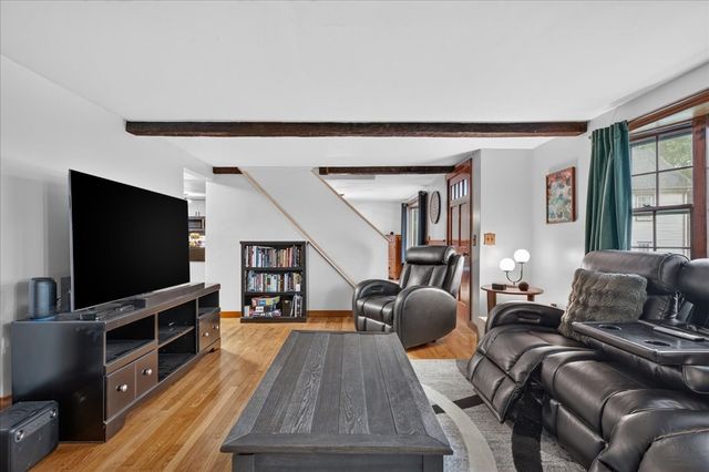29 Beeden Rd, Westport, MA 02790