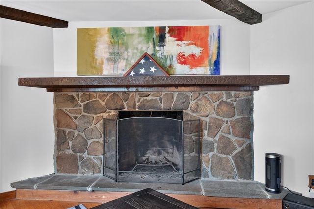 29 Beeden Rd, Westport, MA 02790