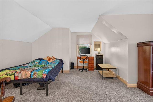 29 Beeden Rd, Westport, MA 02790