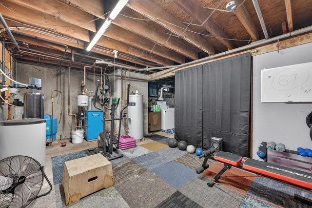 29 Beeden Rd, Westport, MA 02790