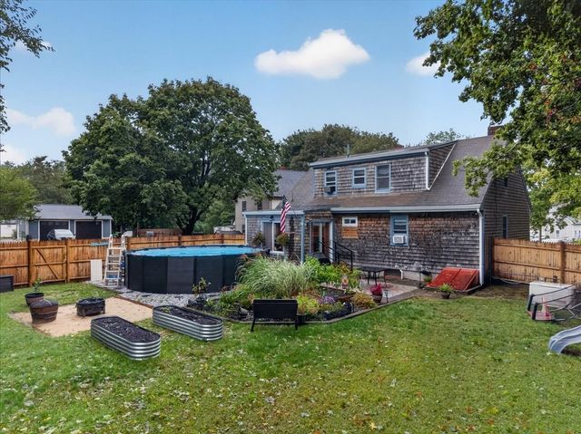 29 Beeden Rd, Westport, MA 02790