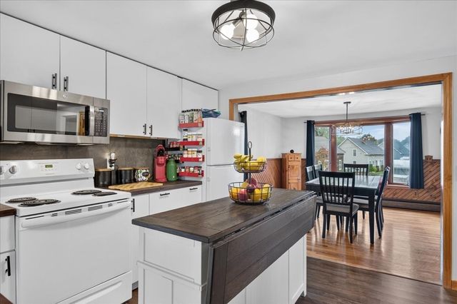 29 Beeden Rd, Westport, MA 02790