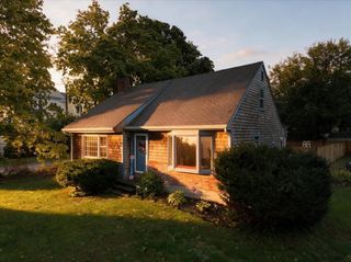 29 Beeden Rd, Westport, MA 02790