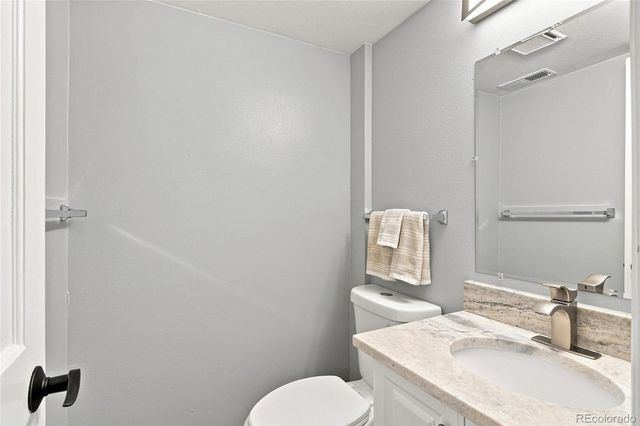 1721 E Phillips Avenue, Centennial, CO 80122