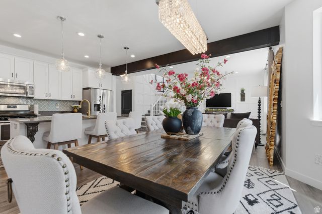 21 W SWAINSON AVE, Saratoga Springs, UT 84045