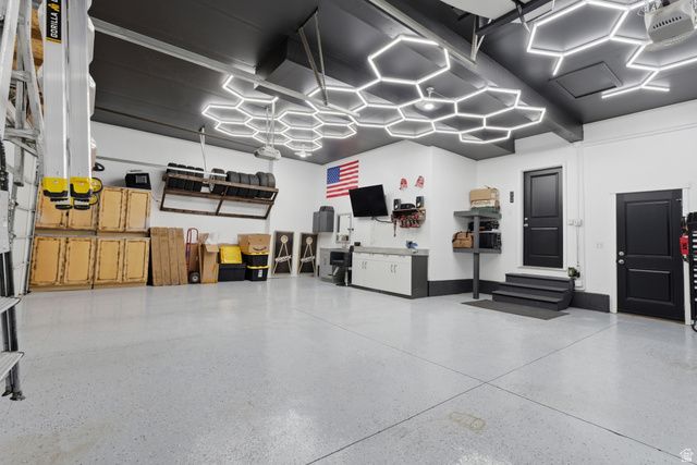 21 W SWAINSON AVE, Saratoga Springs, UT 84045