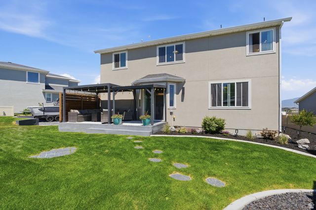 21 W SWAINSON AVE, Saratoga Springs, UT 84045