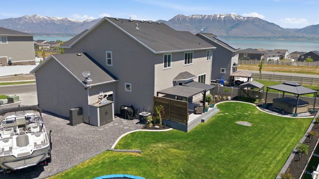 21 W SWAINSON AVE, Saratoga Springs, UT 84045