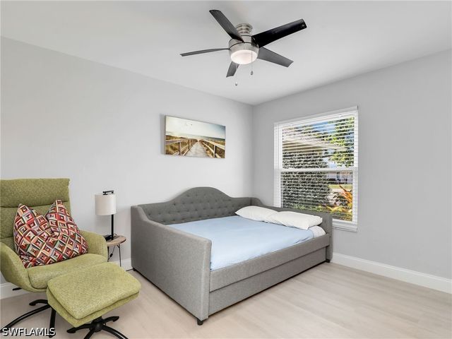 2554 Outrigger LN, Naples, FL 34104