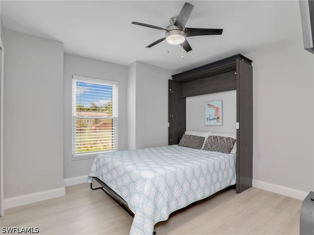 2554 Outrigger LN, Naples, FL 34104