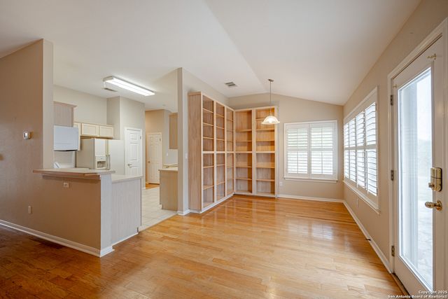 303 Turtledove, Kyle, TX 78640