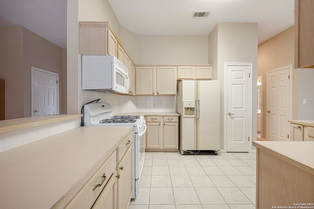 303 Turtledove, Kyle, TX 78640