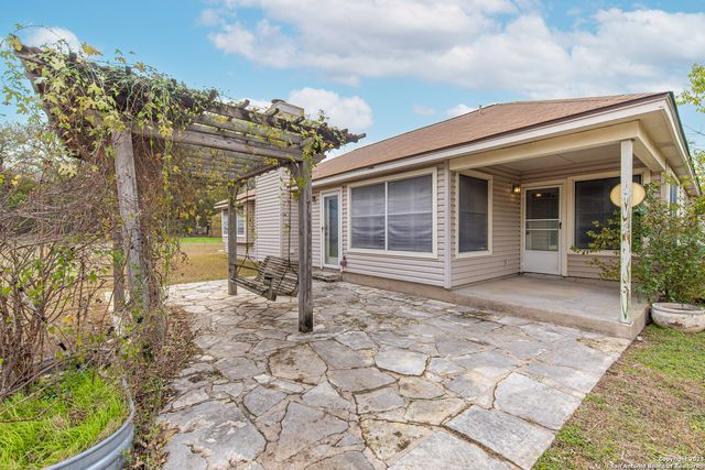 303 Turtledove, Kyle, TX 78640