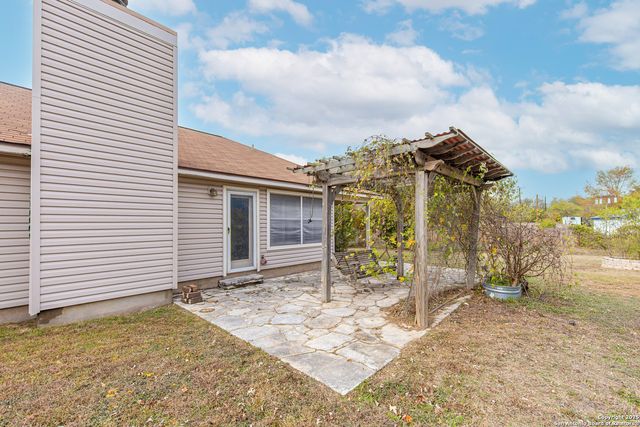 303 Turtledove, Kyle, TX 78640