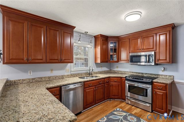 7333 Pinehurst Dr, Quinton, VA 23141