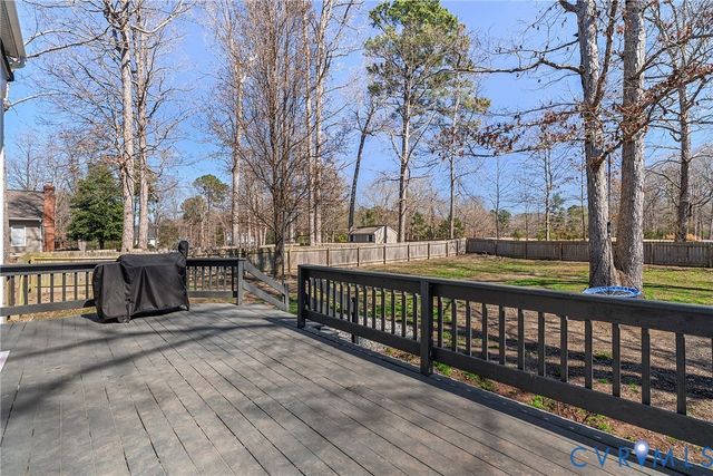 7333 Pinehurst Dr, Quinton, VA 23141