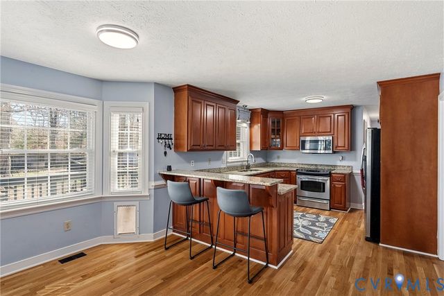 7333 Pinehurst Dr, Quinton, VA 23141