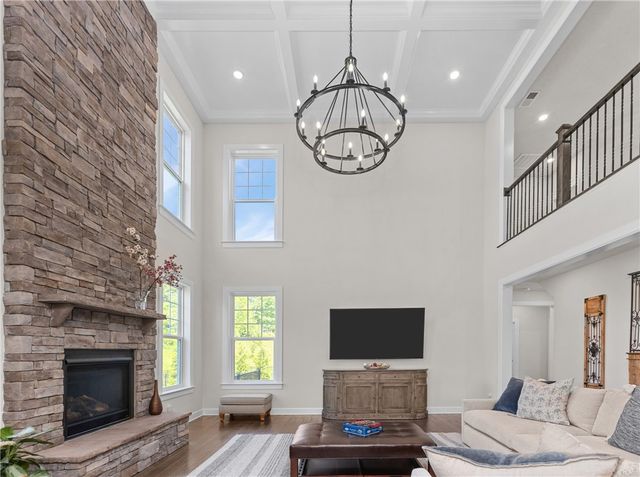 521 Cambridge Ct, Pine Twp, PA 15090